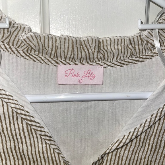 Pink Lily Blouse Top - Picture 2 of 3